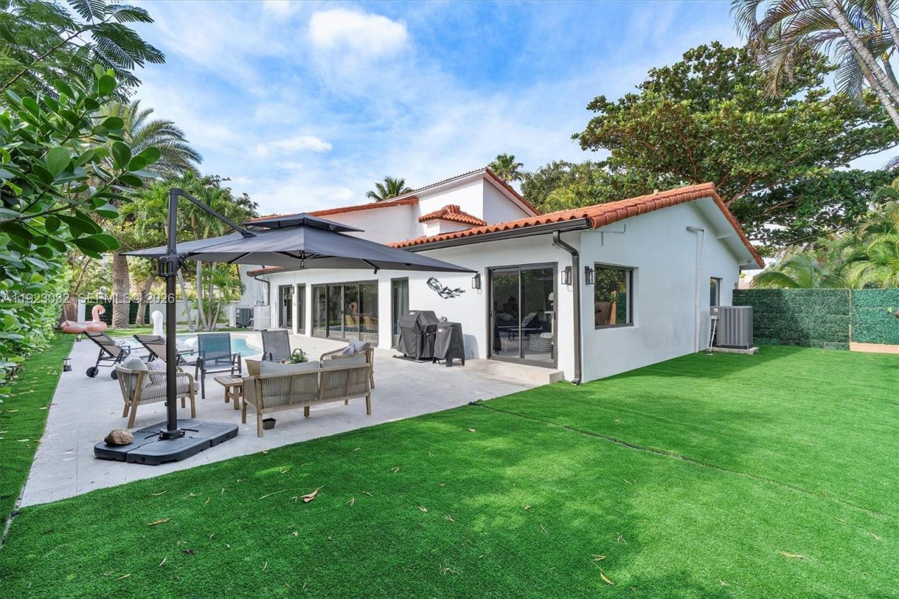 210 NE 107 St, Miami Shores, FL 33161 Photo