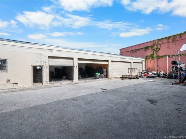 3173 SE Railroad Avenue, Stuart, FL 34997