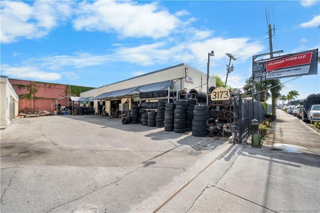 3173 SE Railroad Avenue, Stuart, FL 34997 Photo