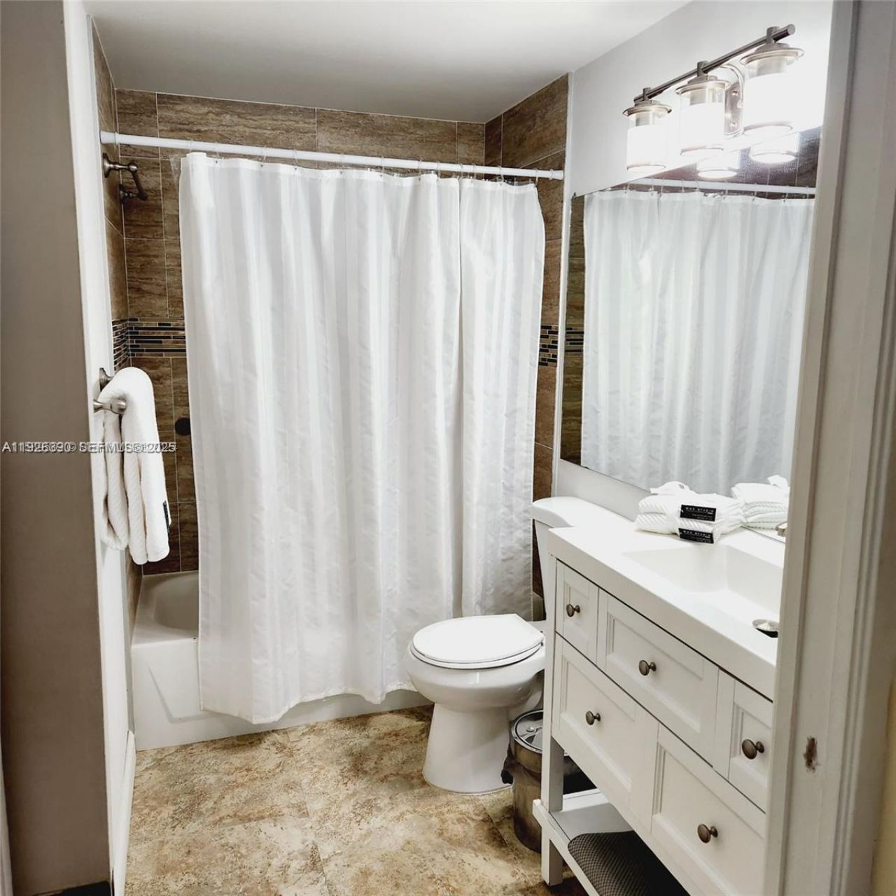 19655 E Country Club Dr, Unit 6107, Aventura, FL 33180 Photo