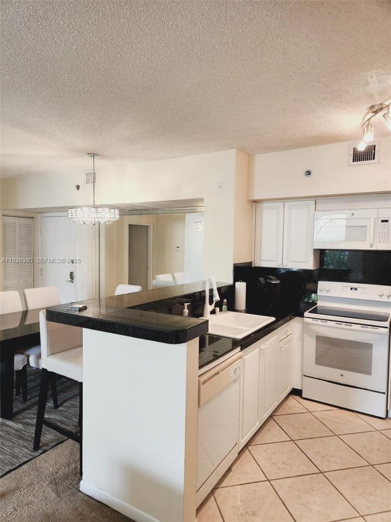 19655 E Country Club Dr, Unit 6107, Aventura, FL 33180 Photo