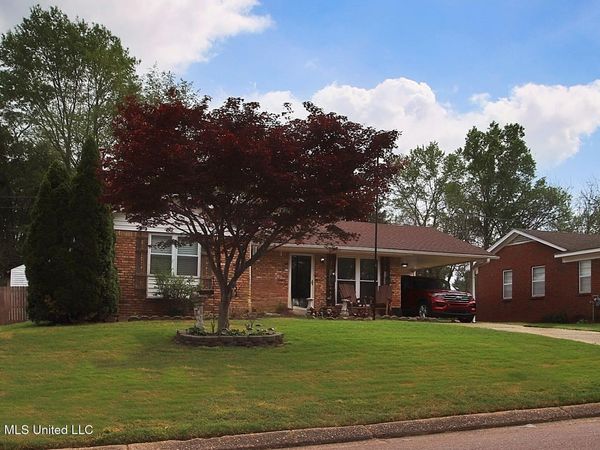 1591 Brookhaven Drive, Southaven, MS 38671