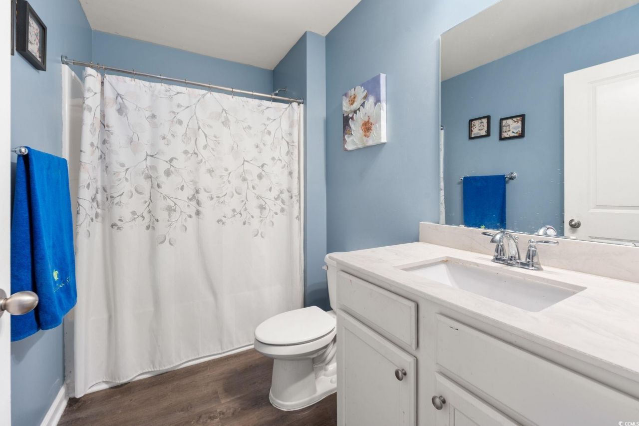 568 Mossbank Loop Photo 15