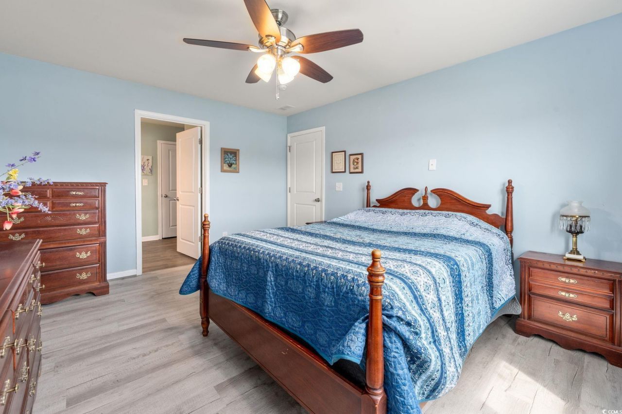 568 Mossbank Loop Photo 19