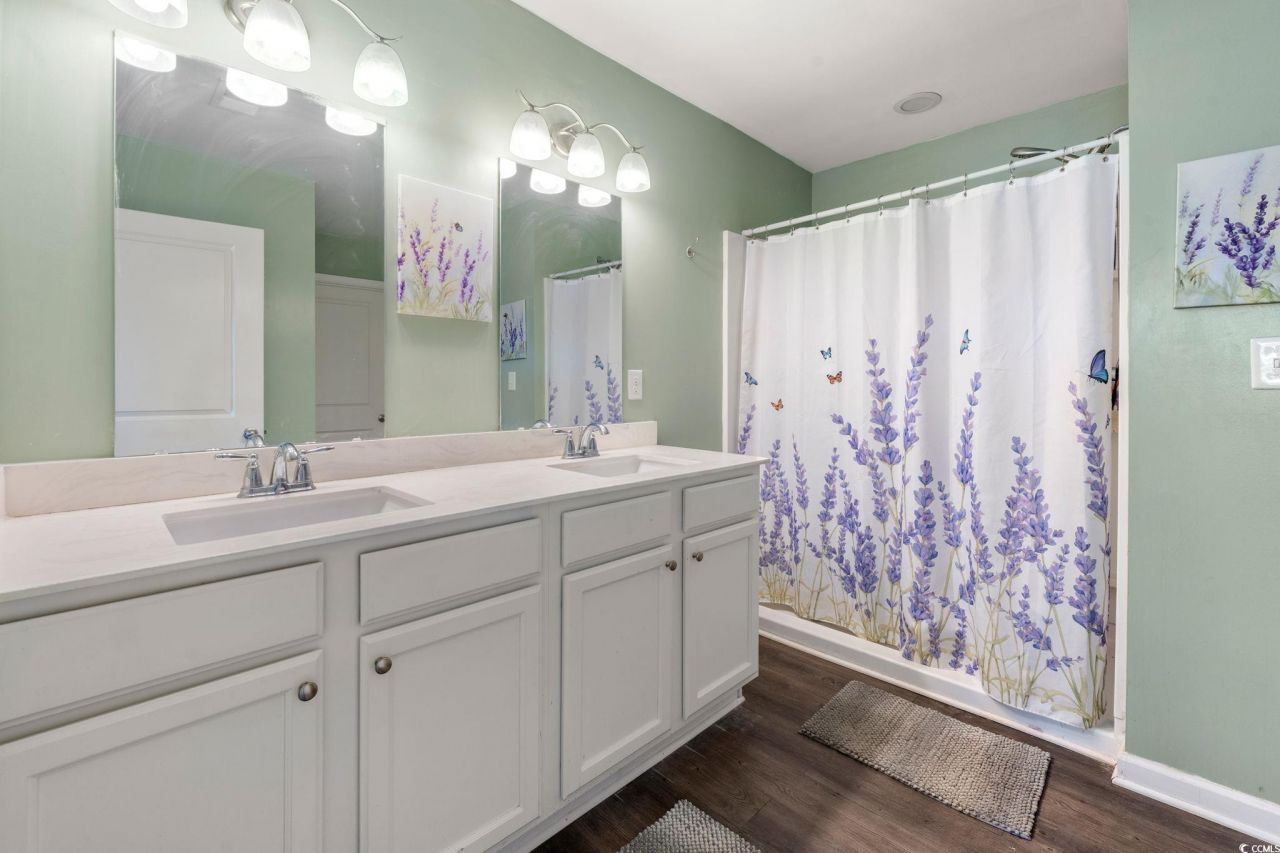 568 Mossbank Loop Photo 22