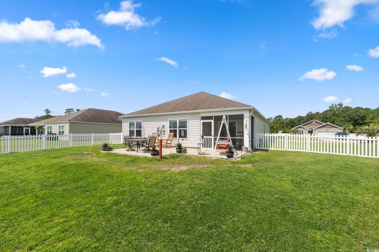 568 Mossbank Loop Photo 26