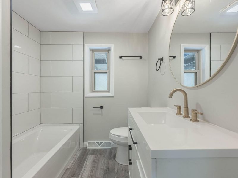 5125 Shiloh Springs Road, Dayton, OH 45426 Photo 17