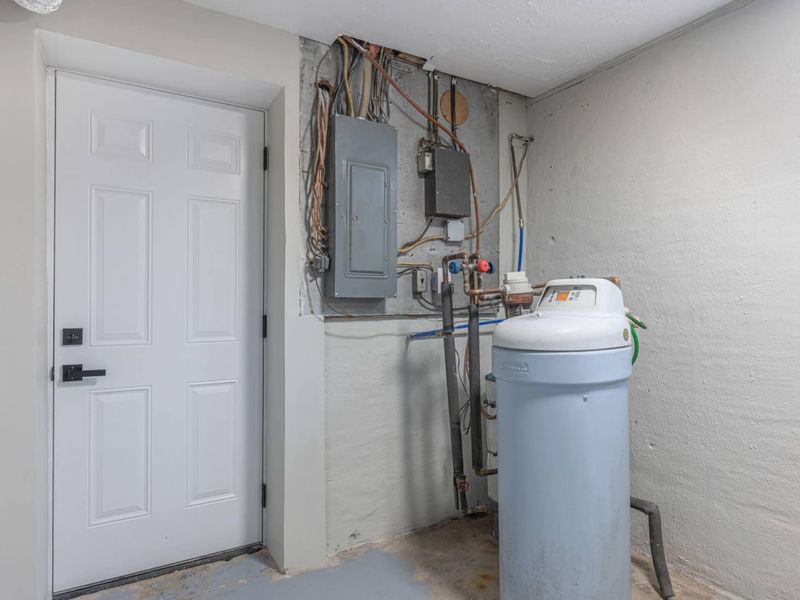 5125 Shiloh Springs Road, Dayton, OH 45426 Photo 36