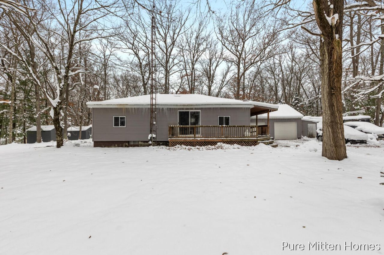 3803 Underwood Drive, Bitely, MI 49309 Main Photo