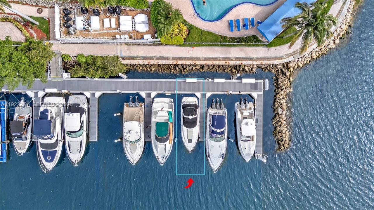 3575 Mystic Pointe Dr #3, Aventura, FL 33180 Photo