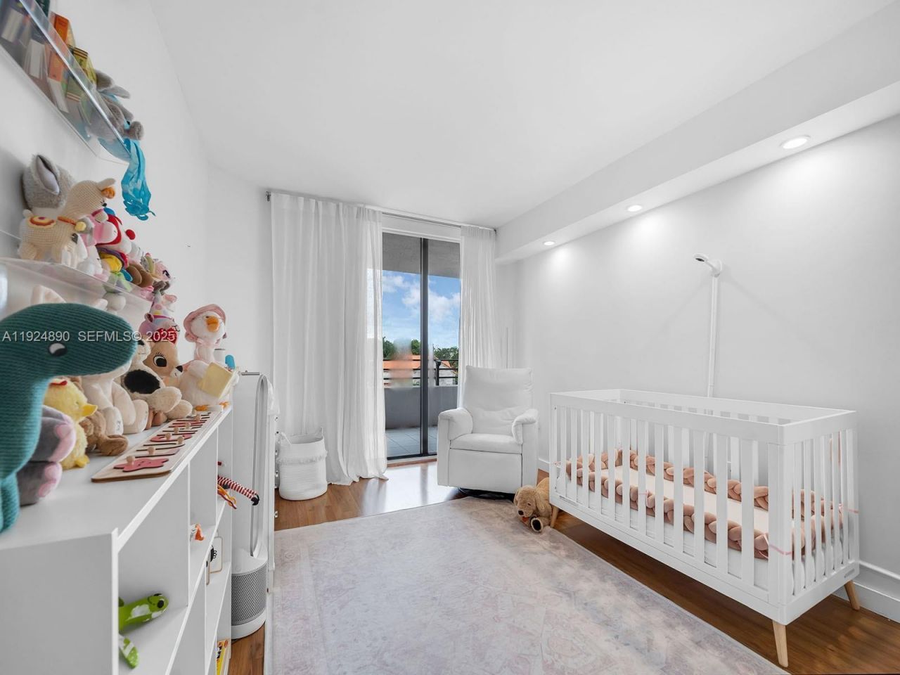 151 SE 15th Rd, Unit 501, Miami, FL 33129 Photo