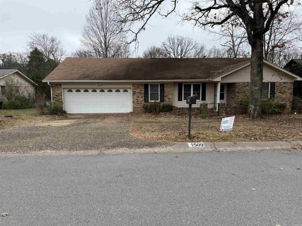 1509 WEWOKA Drive, North Little Rock, AR 72116