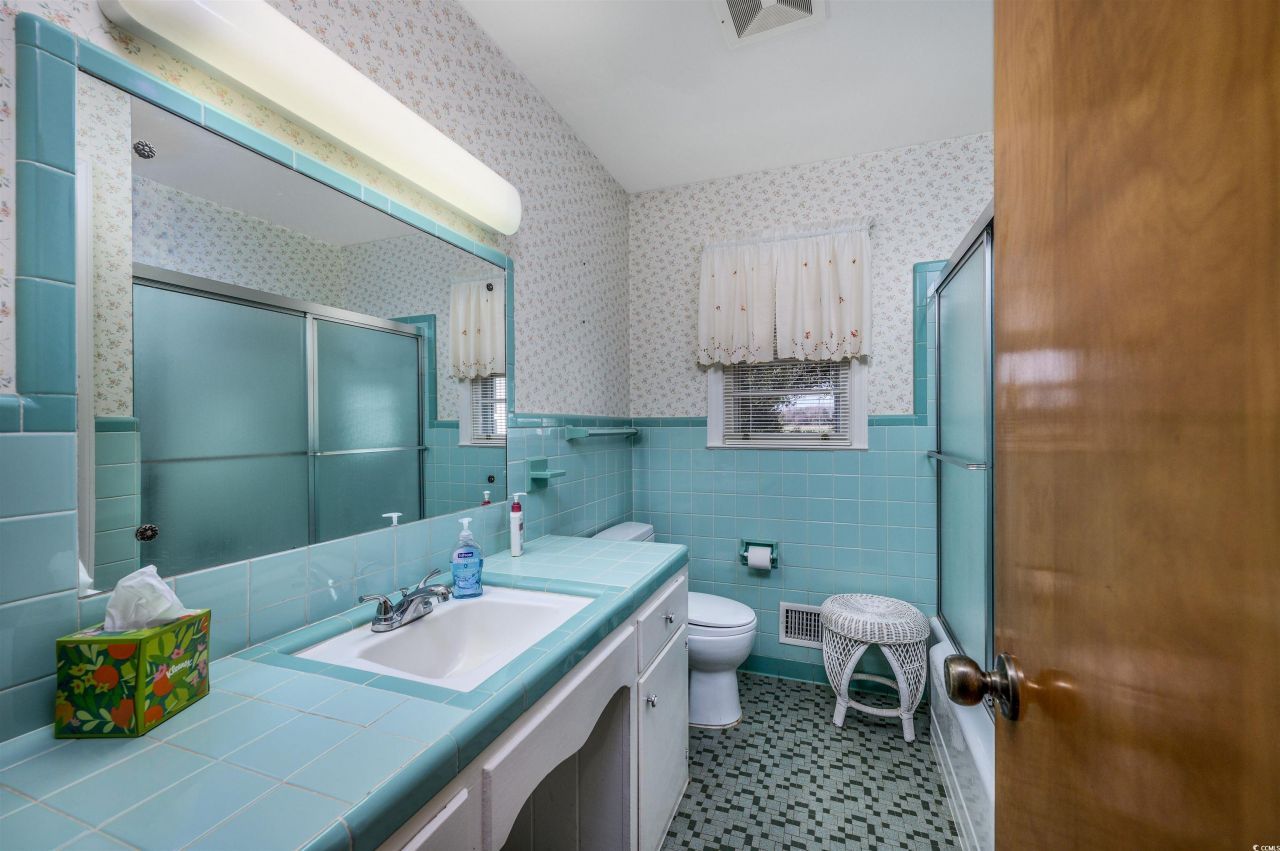 1870 Highway 348 Photo 21