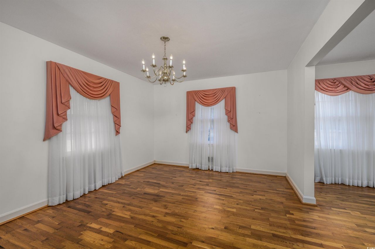 1870 Highway 348 Photo 5