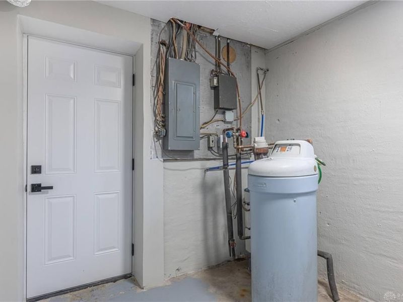 5125 Shiloh Springs Road, Dayton, OH 45426 Photo 34