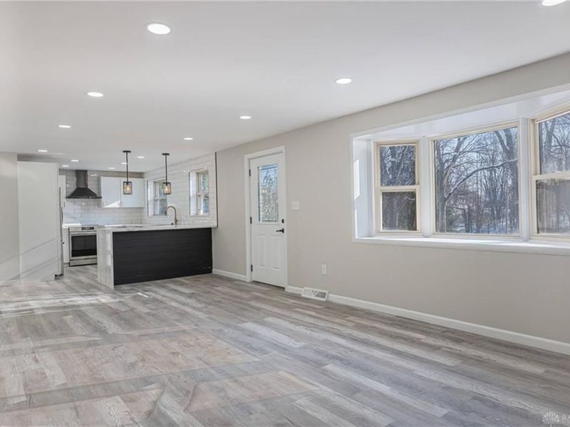 5125 Shiloh Springs Road, Dayton, OH 45426 Photo 9