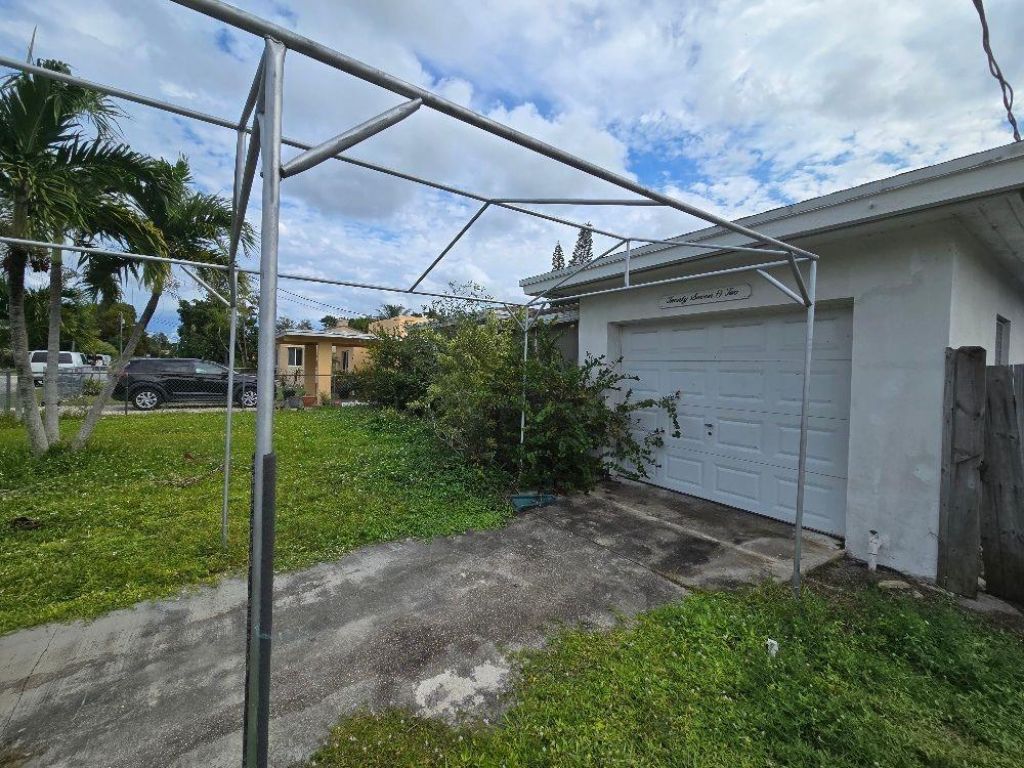 2702 Hayes Street, Hollywood, FL 33020 Photo