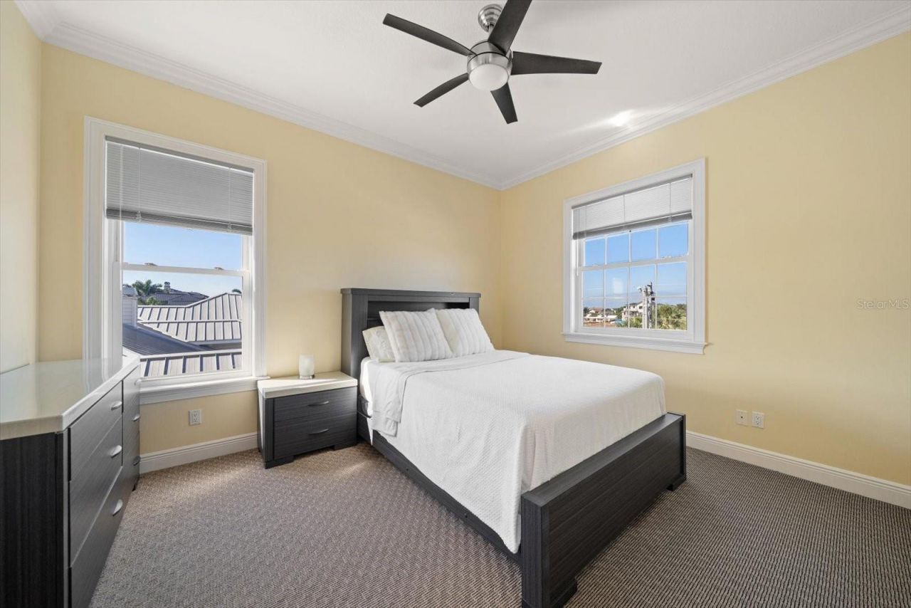 211 Poinciana Lane, Largo, FL 33770 Photo