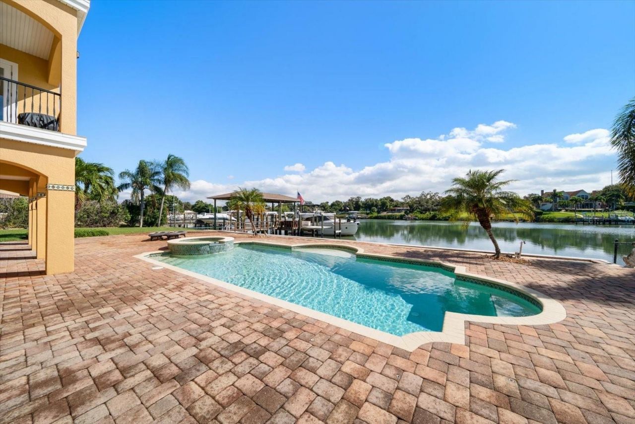 211 Poinciana Lane, Largo, FL 33770 Photo