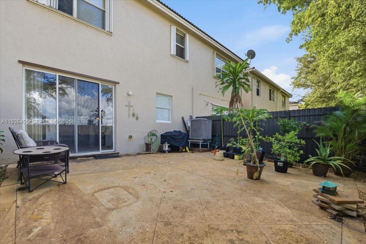 15369 SW 8th Ln, Miami, FL 33194 Photo