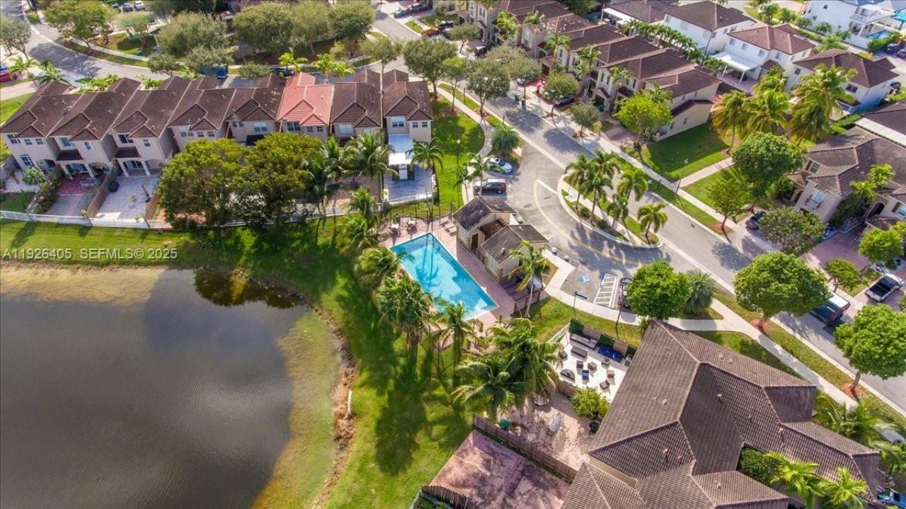 15369 SW 8th Ln, Miami, FL 33194 Photo