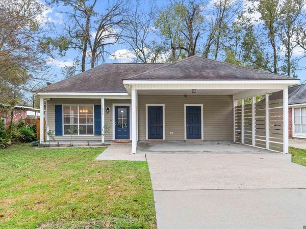 17828 Barrett Ln, Baton Rouge, LA 70817