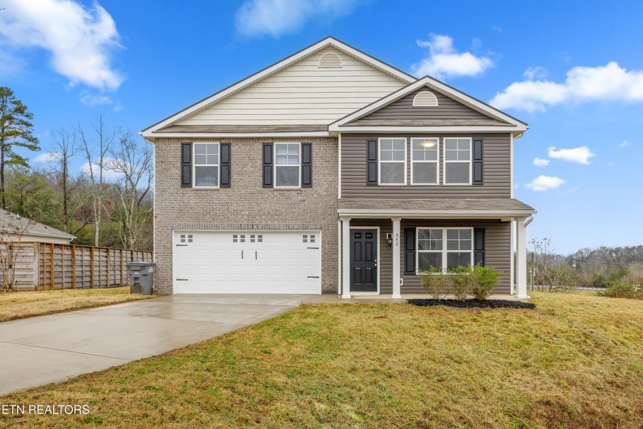 542 Reserve Way, Dandridge, TN 37725 Main Photo