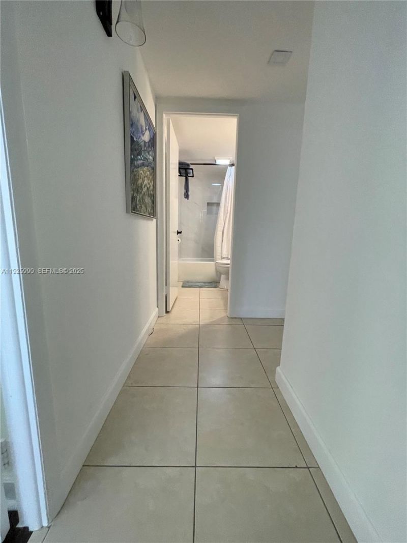 10101 E Bay Harbor Dr, Unit 402, Bay Harbor Islands, FL 33154 Photo