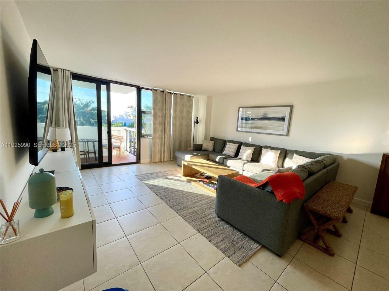 10101 E Bay Harbor Dr, Unit 402, Bay Harbor Islands, FL 33154 Photo