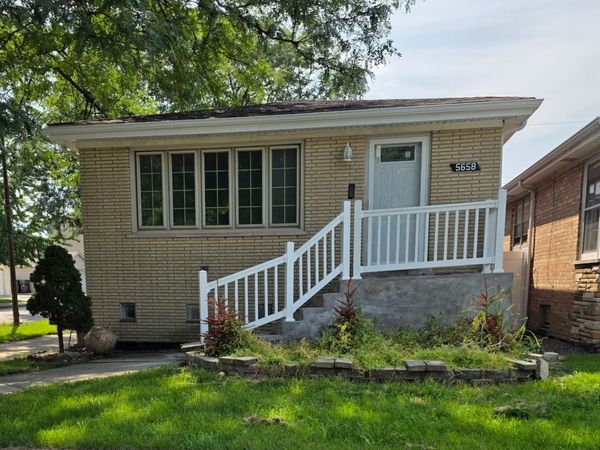 5658 S Austin Avenue, Chicago, IL 60638