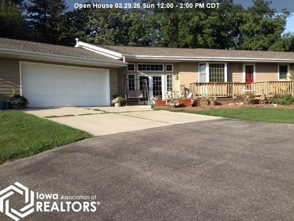 945 S 4th Street, Forest City, IA 50436