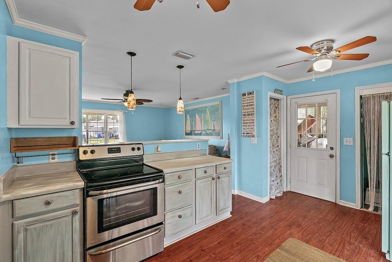 481 Warren Street, Sebastian, FL 32958 Photo