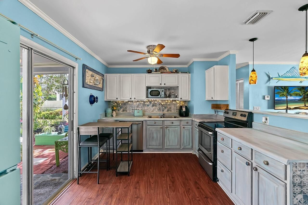 481 Warren Street, Sebastian, FL 32958 Photo