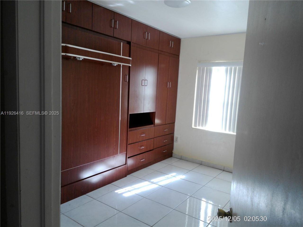 421 NW 32nd Ct, Miami, FL 33125 Photo