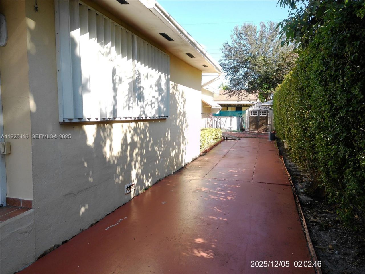 421 NW 32nd Ct, Miami, FL 33125 Photo