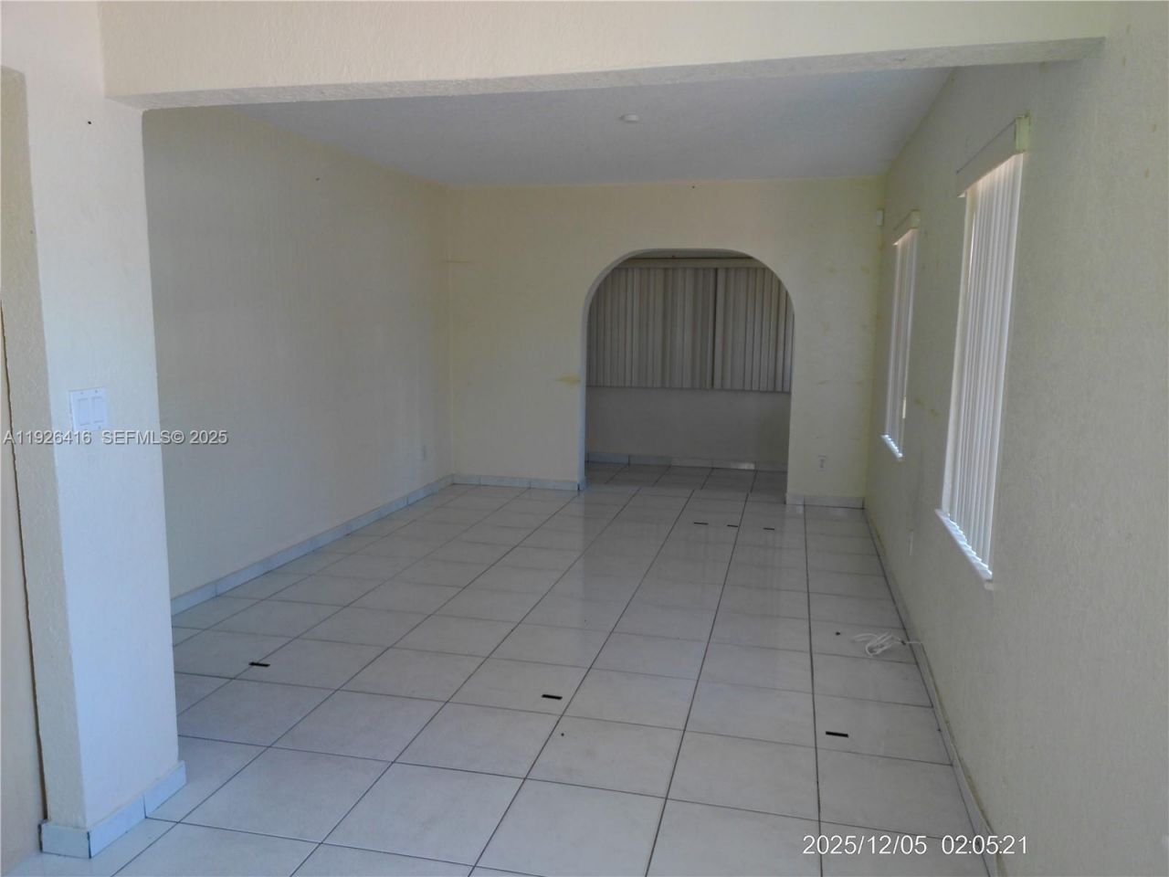 421 NW 32nd Ct, Miami, FL 33125 Photo