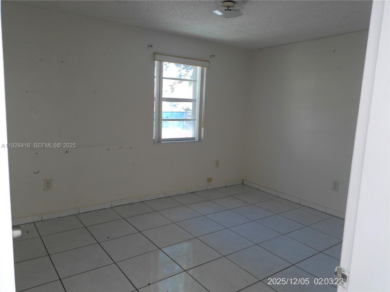 421 NW 32nd Ct, Miami, FL 33125 Photo