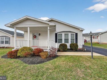 405 VILLAGE WAY, ROYERSFORD, PA 19468