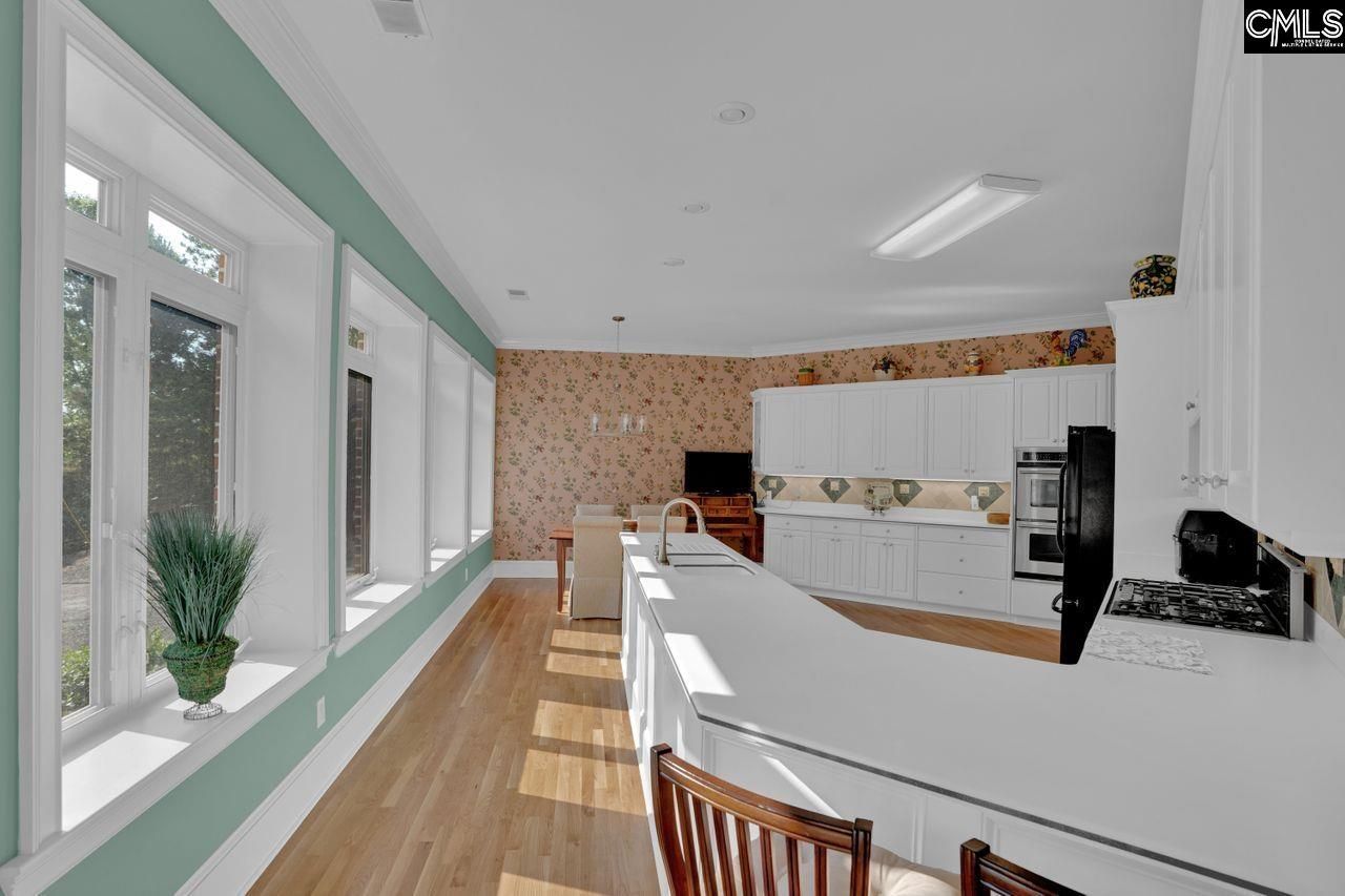 140 Leonard Drive  Photo 13