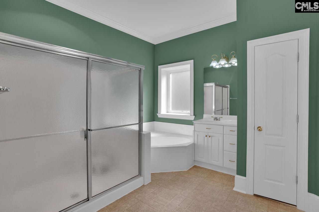 140 Leonard Drive  Photo 25