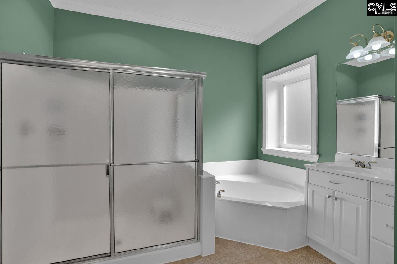 140 Leonard Drive  Photo 28