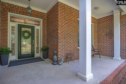 140 Leonard Drive  photo 4