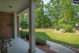 140 Leonard Drive  photo 4