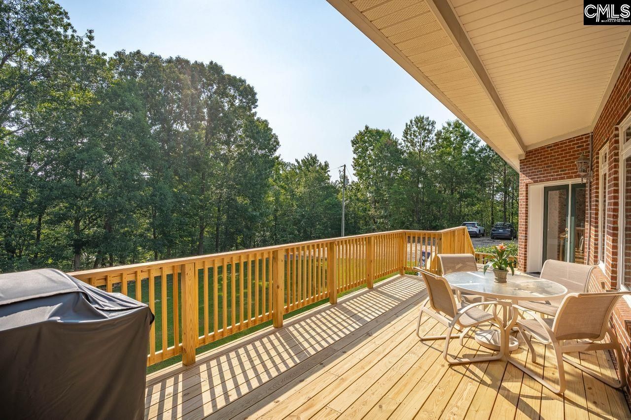 140 Leonard Drive  Photo 45