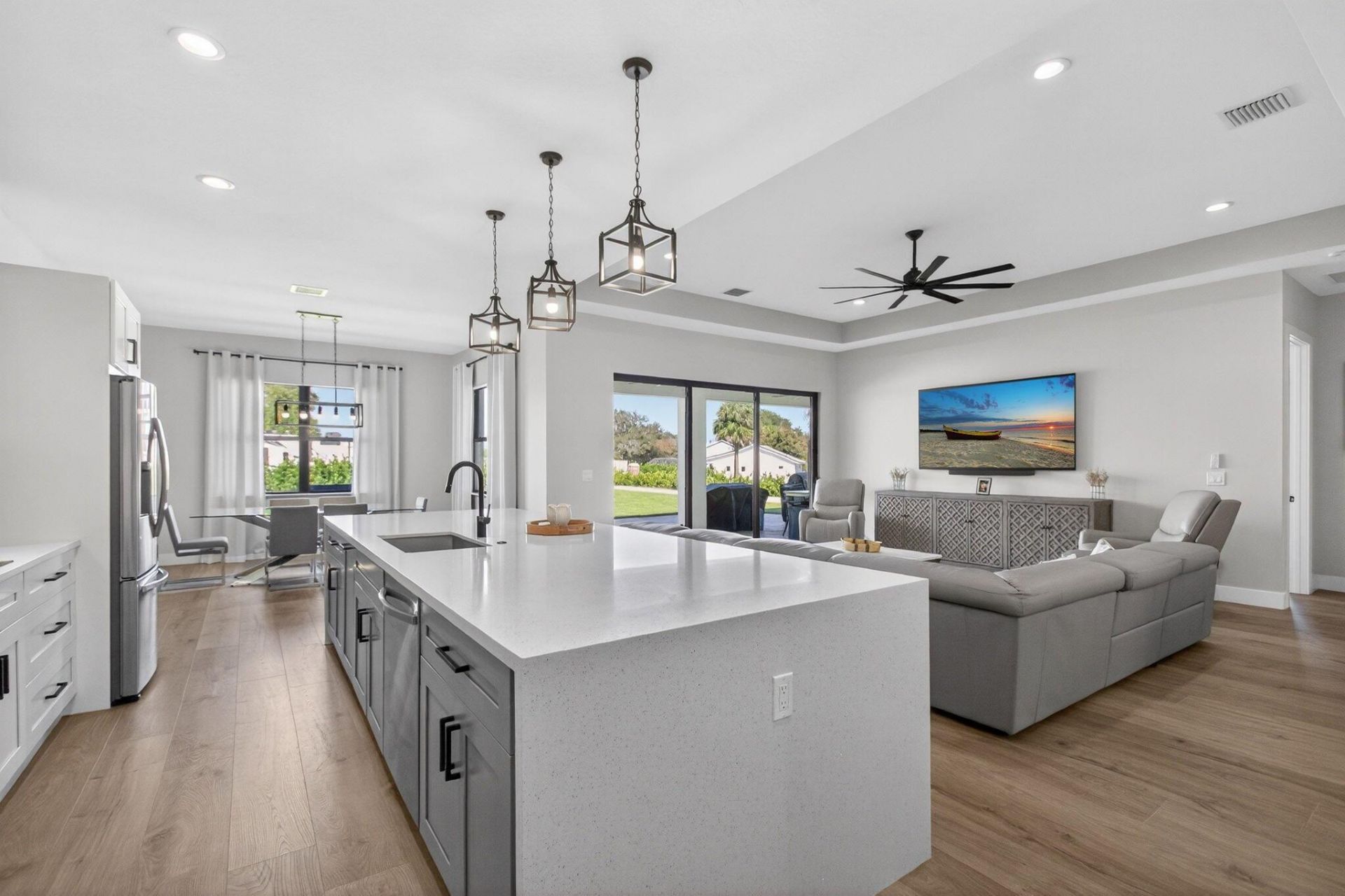 8249 SE Dharlys Street, Hobe Sound, FL 33455 Photo