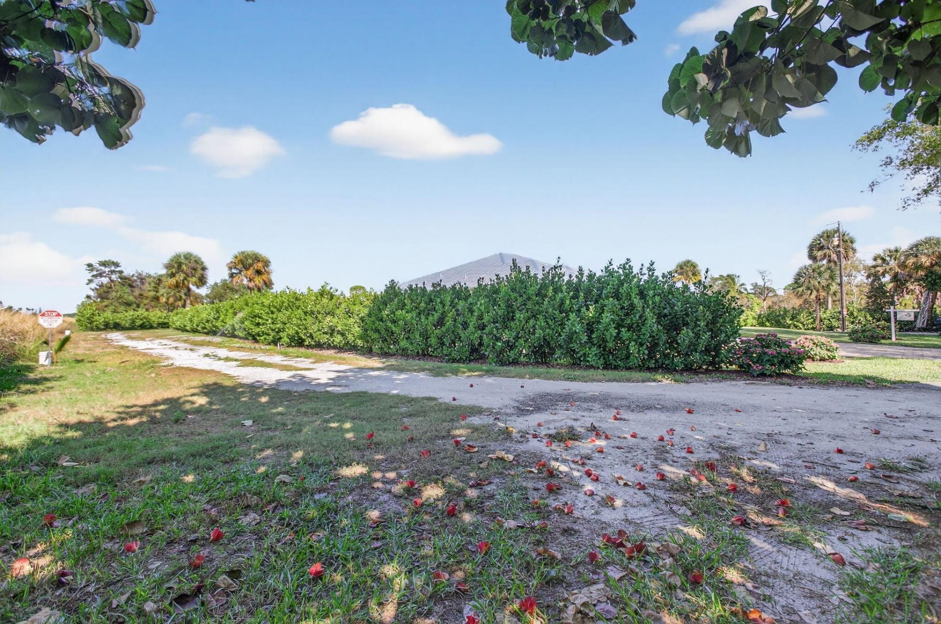 8249 SE Dharlys Street, Hobe Sound, FL 33455 Photo