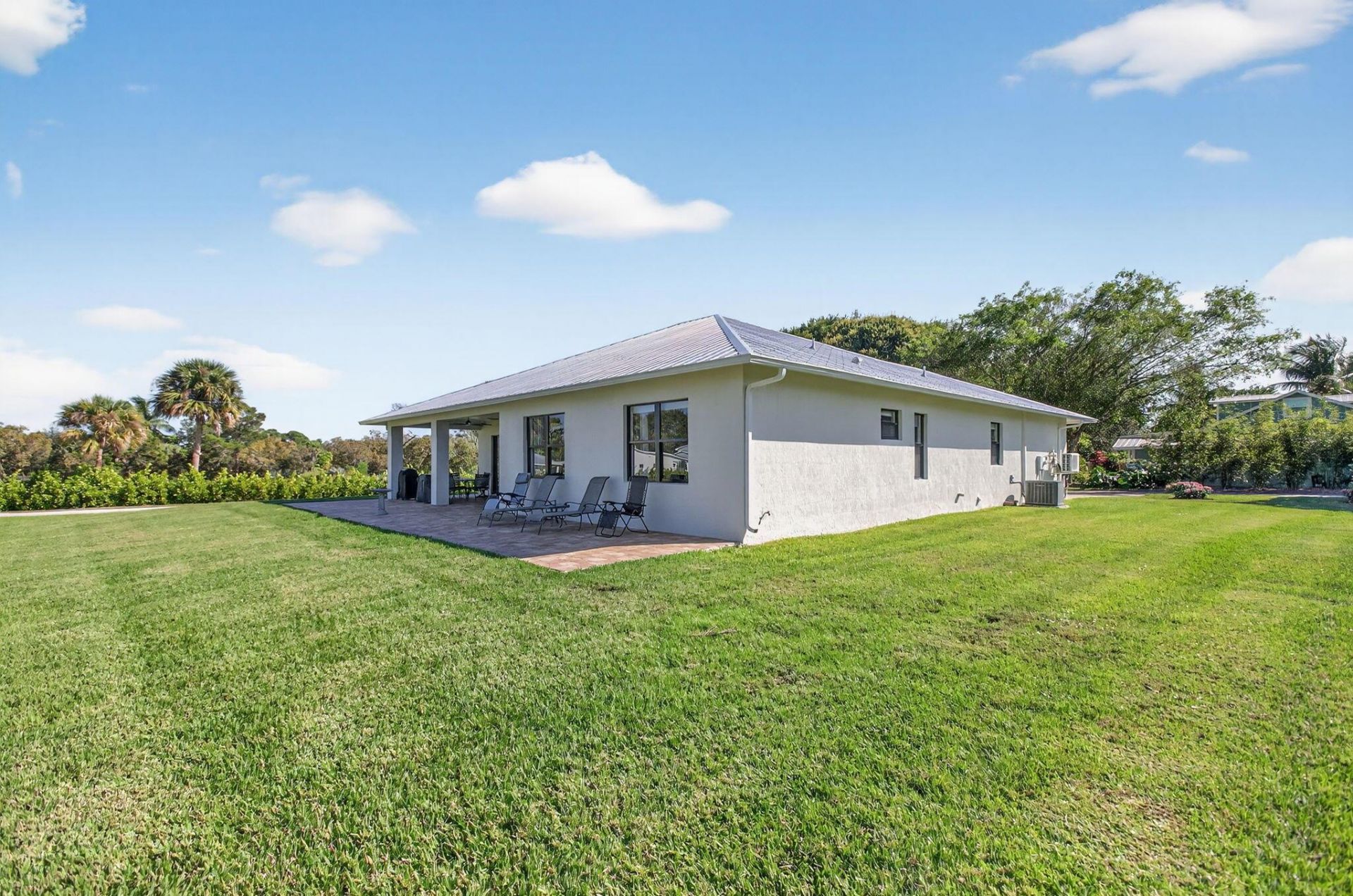 8249 SE Dharlys Street, Hobe Sound, FL 33455 Photo