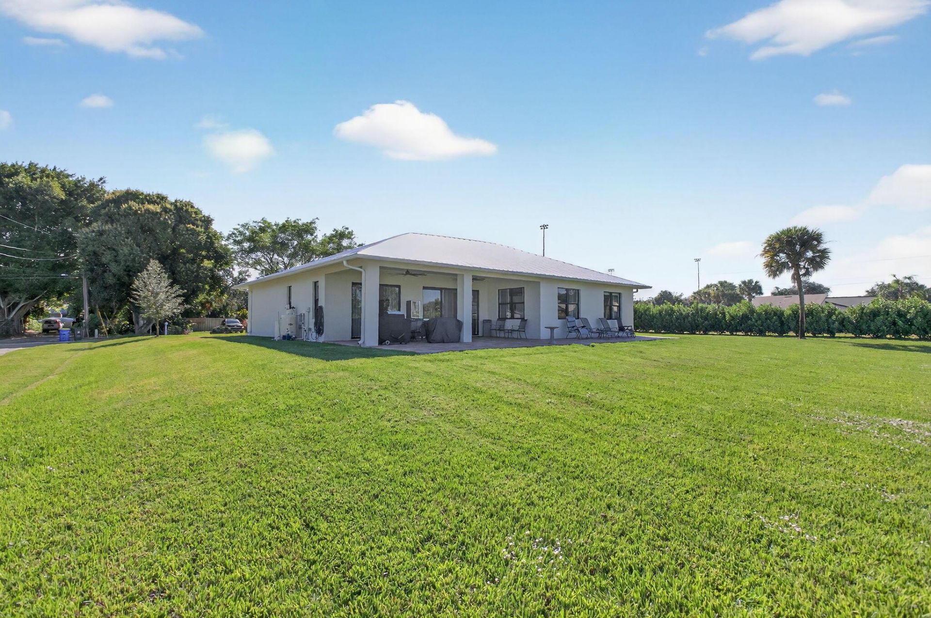 8249 SE Dharlys Street, Hobe Sound, FL 33455 Photo