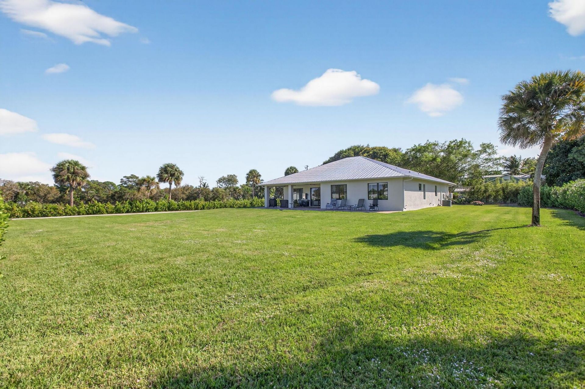 8249 SE Dharlys Street, Hobe Sound, FL 33455 Photo
