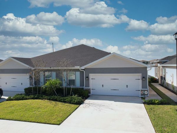 9400 SW Libertas Way, Port St. Lucie, FL 34987